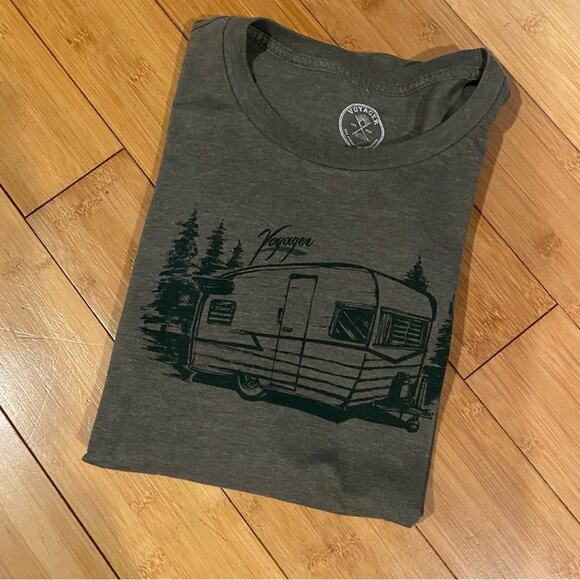 VOYAGER The Pursuit of Adventure Tee Size Extra Large XL Olive Green Camper - Picture 5 of 7